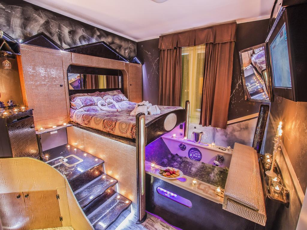 Hotel Butterfly توري ديل لاغو بوتشيني المظهر الخارجي الصورة