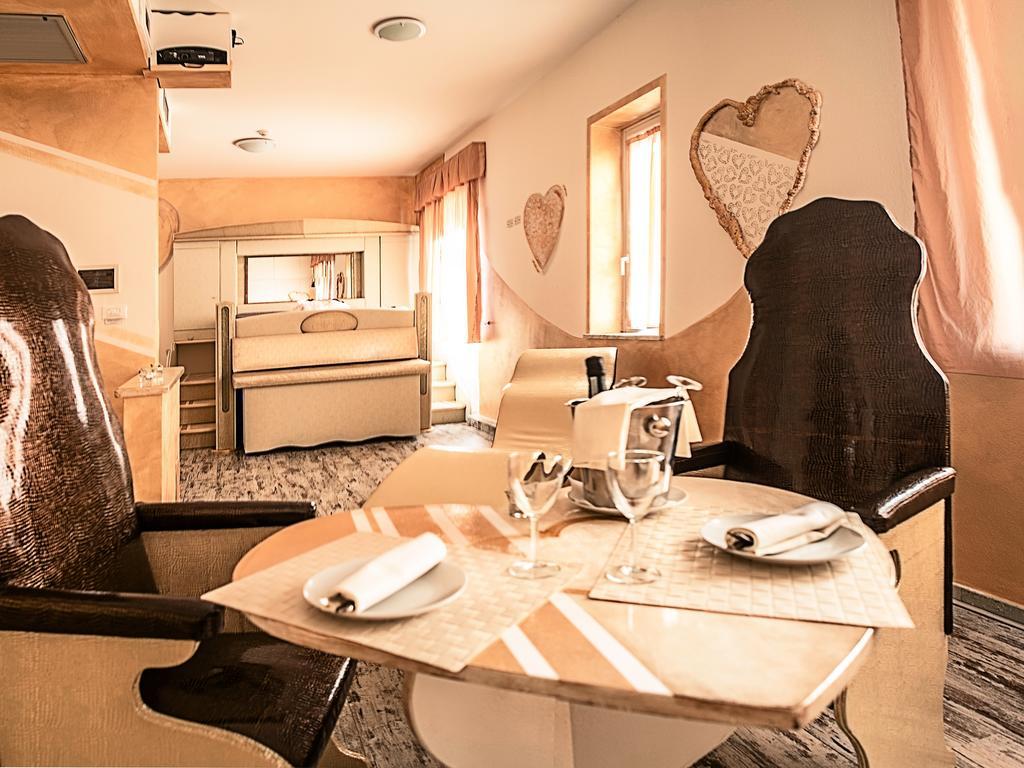 Hotel Butterfly توري ديل لاغو بوتشيني المظهر الخارجي الصورة